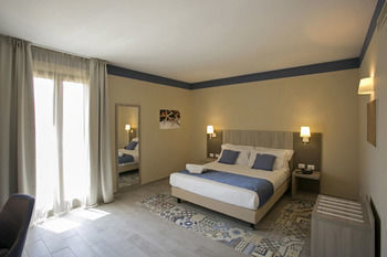 Map Holiday Residence ตราปานี ภายนอก รูปภาพ